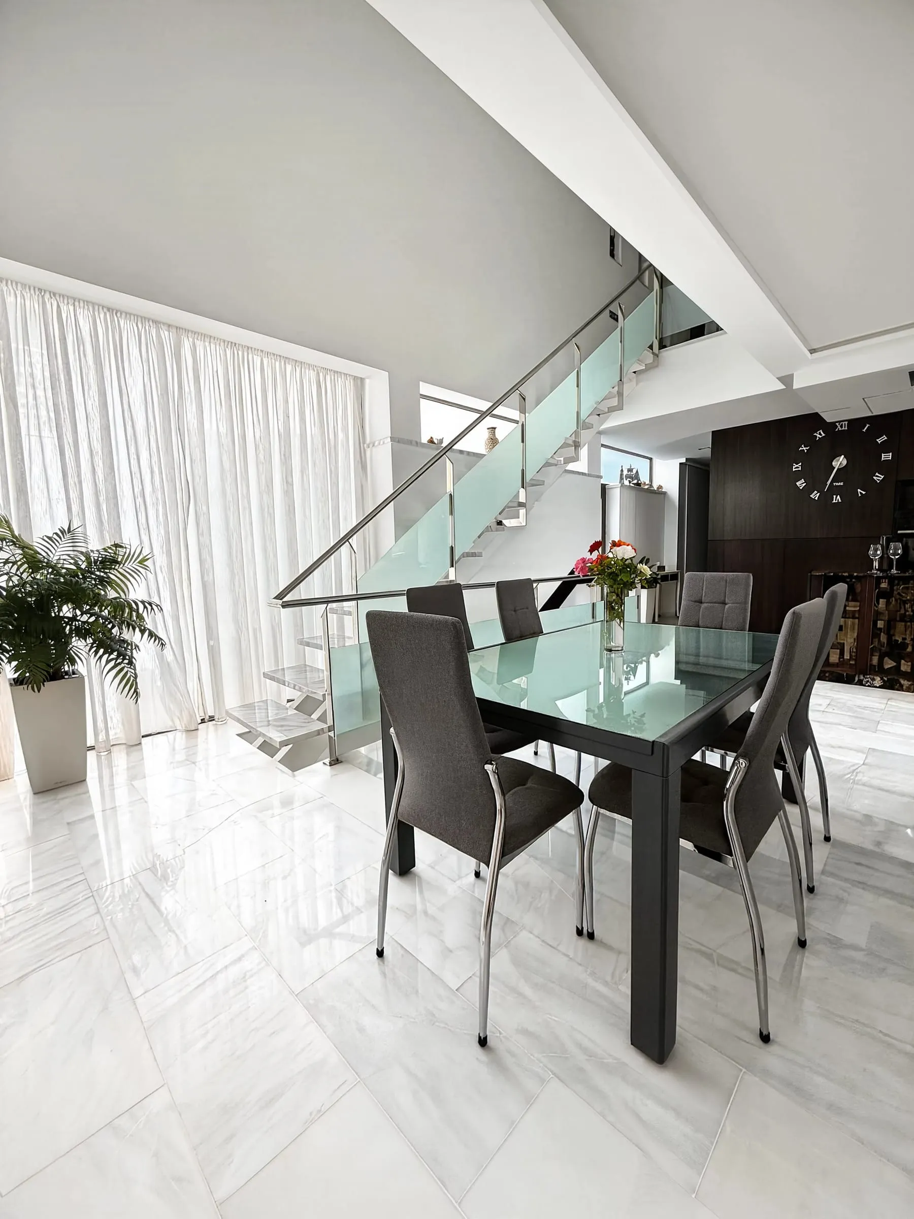 Comedor — Villa Capitan, Villamartín
