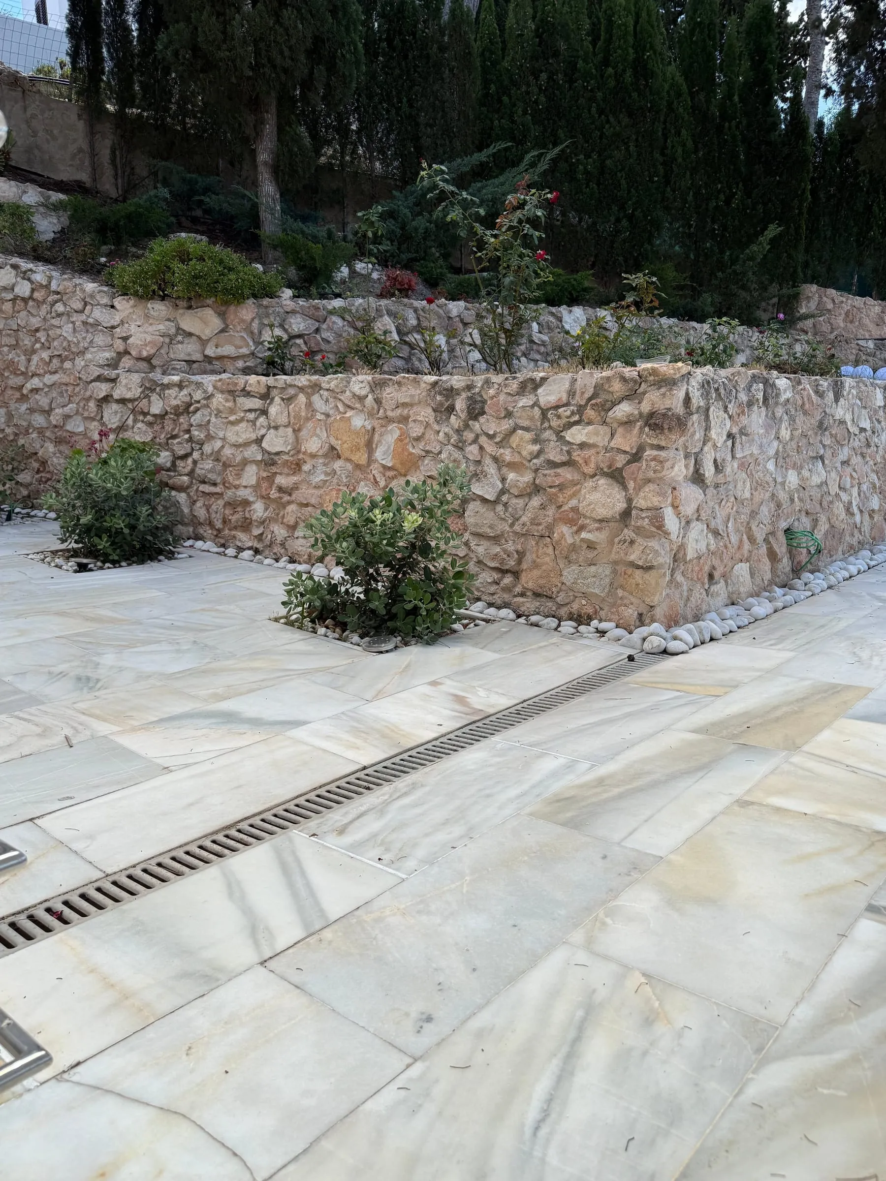 Jardín en terrazas — Villa Capitan, Villamartín