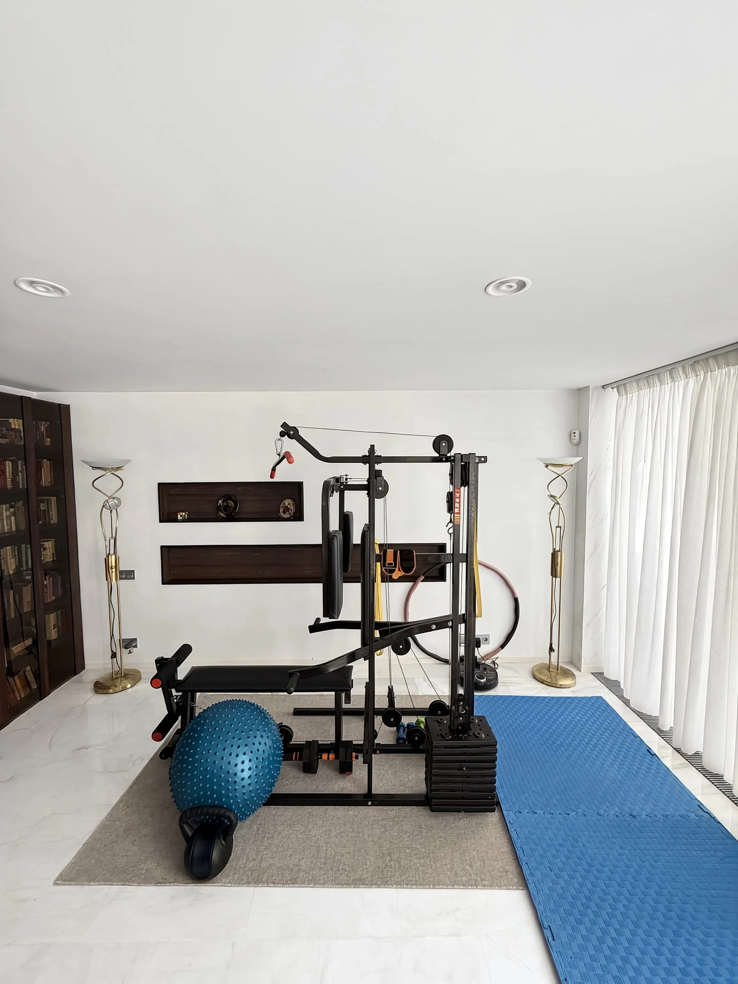 Gimnasio — Villa Capitan, Villamartín