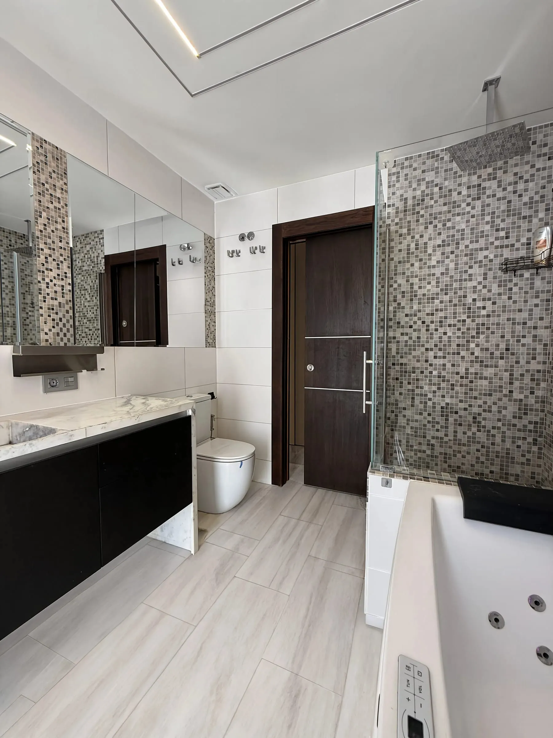 Bañera de hidromasaje — Villa Capitan, Villamartín