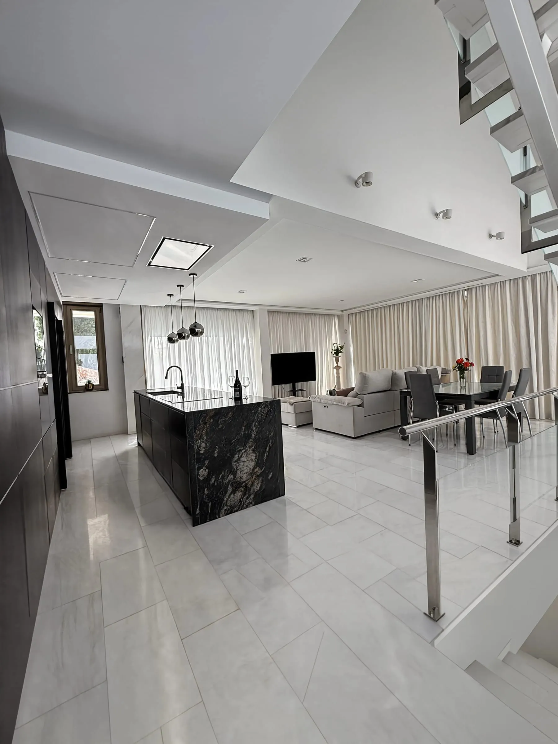 Salón — Villa Capitan, Villamartín